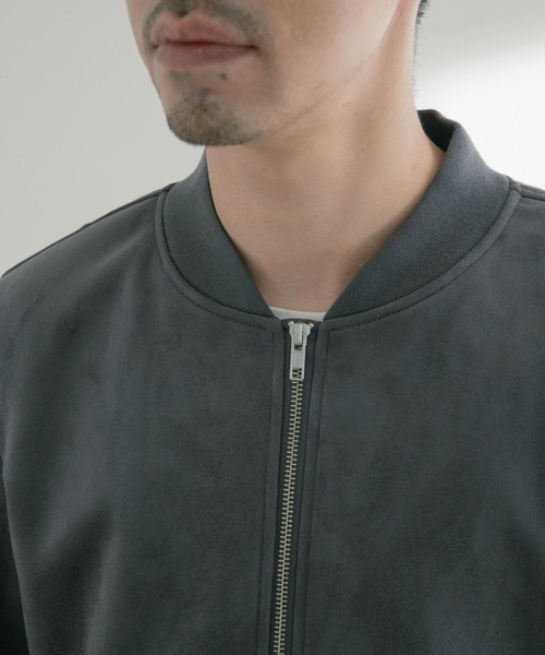 ITEMS URBANRESEARCH（アイテムズ アーバンリサーチ）の「フェイクスエードMA-1（MA-1・メンズ・ベージュ/チャコールグレー/カーキ・MEDIUM/LARGE）」の21枚目の写真