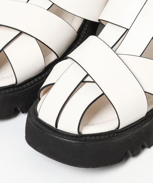 PAGEBOY（ページボーイ）の「バイカラーグルカサンダル（サンダル・レディース・オフホワイト/ブラック系その他/ブラック・M/L）」の10枚目の写真