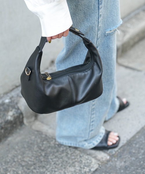 COLONY 2139（コロニートゥーワンスリーナイン）の「横長ワンハンドルショルダーバッグ（ショルダーバッグ・レディース・ブルー/アイボリー/ブラック・FREE）」の18枚目の写真