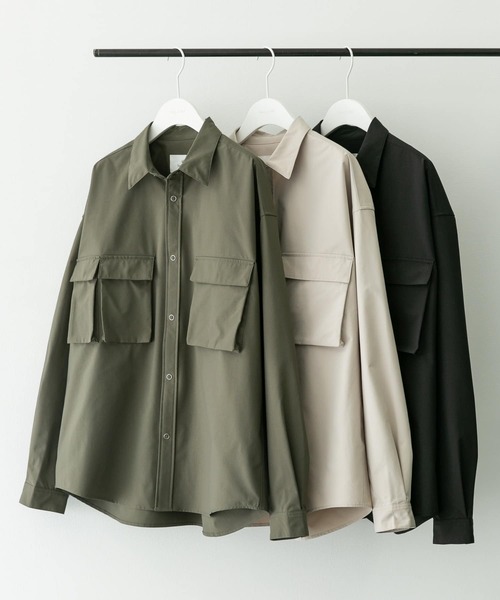 URBAN RESEARCH Sonny Label（アーバンリサーチサニーレーベル）の「『撥水』『セットアップ対応』3Dポケットシャツ（シャツ/ブラウス・メンズ・ブラック/ベージュ系その他/カーキ・MEDIUM/LARGE）」の4枚目の写真