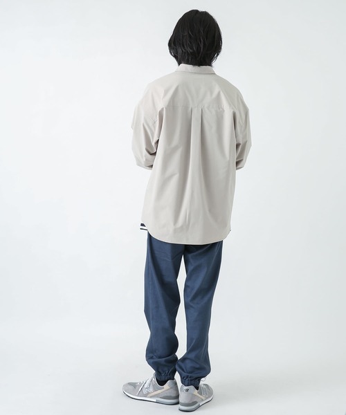 URBAN RESEARCH Sonny Label（アーバンリサーチサニーレーベル）の「『撥水』『セットアップ対応』3Dポケットシャツ（シャツ/ブラウス・メンズ・ブラック/ベージュ系その他/カーキ・MEDIUM/LARGE）」の12枚目の写真