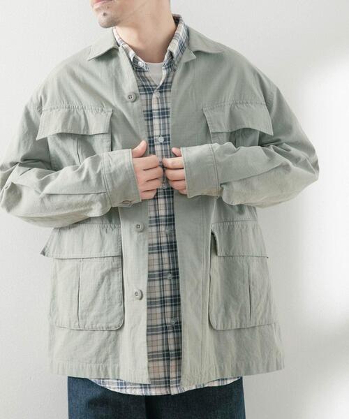 ITEMS URBANRESEARCH(アイテムズ アーバンリサーチ)の「Jungle Fatigue Cotton Jacket(ミリタリージャケット・メンズ・ベージュ/カーキ/チャコールグレー・MEDIUM/LARGE)」の1枚目の写真