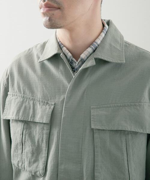 ITEMS URBANRESEARCH(アイテムズ アーバンリサーチ)の「Jungle Fatigue Cotton Jacket(ミリタリージャケット・メンズ・ベージュ/カーキ/チャコールグレー・MEDIUM/LARGE)」の17枚目の写真