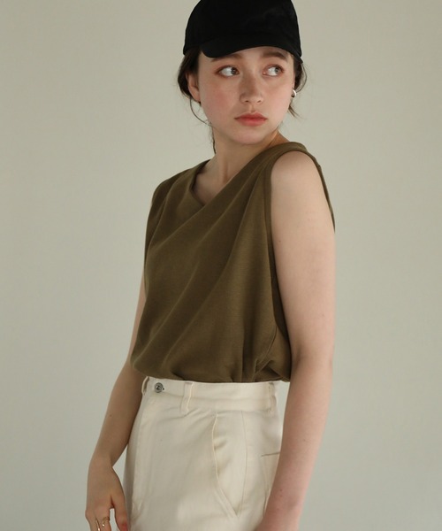 aity(アイティ)の「Vネックワッフルタンクトップ 夏服(タンクトップ・レディース・グレー/ブラック/ホワイト/ネイビー/パープル/オレンジ/カーキ・M)」の5枚目の写真