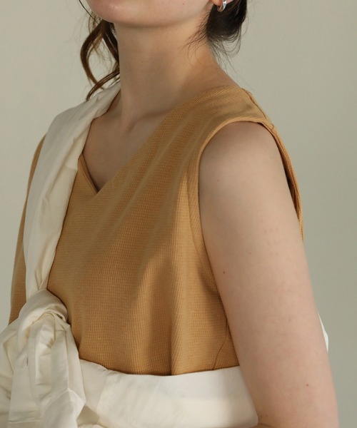 aity(アイティ)の「Vネックワッフルタンクトップ 夏服(タンクトップ・レディース・グレー/ブラック/ホワイト/ネイビー/パープル/オレンジ/カーキ・M)」の15枚目の写真