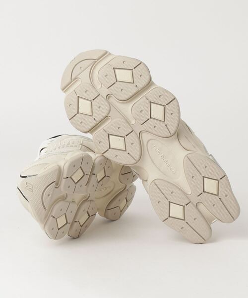 NEW BALANCE(ニューバランス)の「90/60(スニーカー・メンズ・ベージュ・27.5cm/22.5cm/23.0cm/23.5cm/24.0cm/24.5cm/25.0cm/25.5cm/26.0cm/26.5cm/27.0cm/28.0cm/28.5cm/29.0cm/30.0cm)」の4枚目の写真