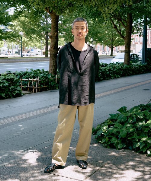 EDIFICE LA BOUCLE（エディフィスラブークル）の「【LA BOUCLE / ラブークル】スキッパーシャツ リネン（シャツ/ブラウス・メンズ・ブラック/ホワイト/ベージュ系その他/ブルー系その他・1/2）」の5枚目の写真