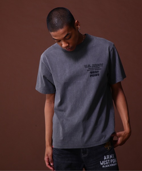 AVIREX（アヴィレックス）の「WEST POINT EMBROIDERY FADE WASH T-SHIRT / ウェストポイント エンブロイダリー Tシャツ / AVIREX / アヴィレックス（Tシャツ/カットソー・メンズ・ホワイト系2/オレンジ/チャコール・M/L/XL/2XL）」の13枚目の写真