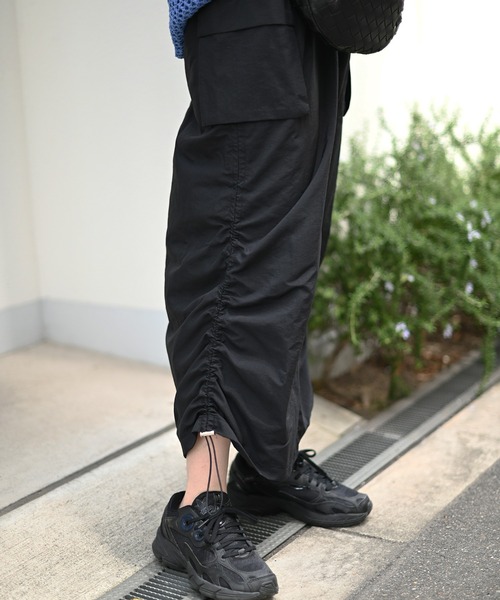 Marient（マリエント）の「ドロストナイロンカーゴSK（スカート・レディース・ブラック/カーキ・FREE）」の13枚目の写真