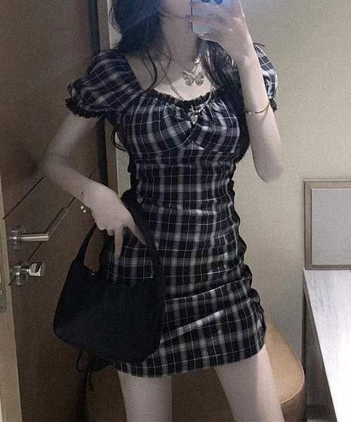 gossip！ロサンゼルス（ゴシップロサンゼルス）の「YUGA　パフスリーブ　チェック柄ワンピース（ワンピース・レディース・ブラック・M/L）」の8枚目の写真