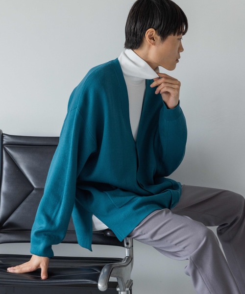 LOWRYS FARM（ローリーズファーム）の「リバーシブルニットＶカーディガン　 970038（カーディガン/ボレロ・メンズ・ブラウン/ブルー/ブラック・MEDIUM/LARGE）」の3枚目の写真