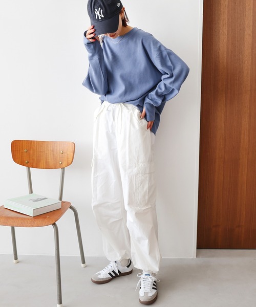 andme(アンドミー)の「ワッフル指穴長袖トップス(Tシャツ/カットソー・レディース・ライトブルー/ブラック/アイボリー/ブラウン/オートミール・M)」の12枚目の写真