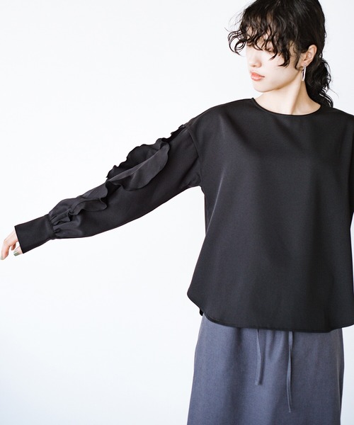haco!(ハコ)の「今日はきちんとな日!にお任せあれ 華やぐひらひら袖トップス(シャツ/ブラウス・レディース・ネイビー/ブラック・LARGE/MEDIUM/X-LARGE/SMALL)」の7枚目の写真