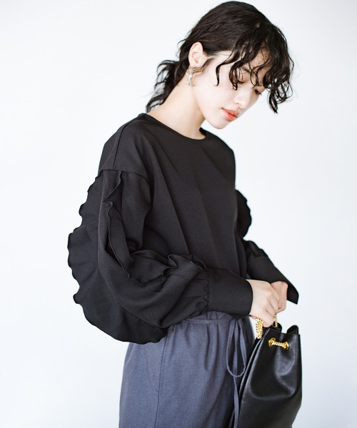 haco!(ハコ)の「今日はきちんとな日!にお任せあれ 華やぐひらひら袖トップス(シャツ/ブラウス・レディース・ネイビー/ブラック・LARGE/MEDIUM/X-LARGE/SMALL)」の14枚目の写真