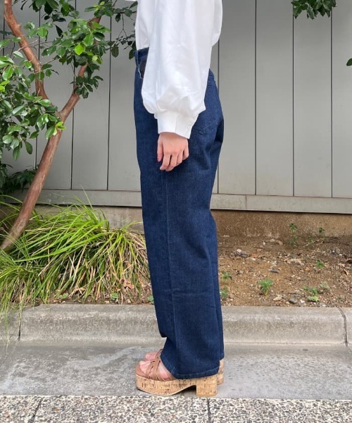 axes femme(アクシーズファム)の「フラッシャー付デニムパンツ(デニムパンツ・レディース・インディゴブルー/モカ・LARGE/MEDIUM)」の4枚目の写真