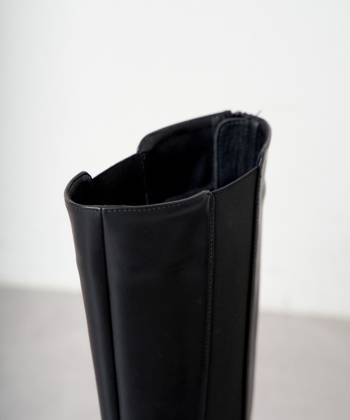 Chico(チコ)の「厚底サイドゴアロングブーツ(ブーツ・レディース・ブラック/チャコールグレー・SMALL/MEDIUM/LARGE)」の9枚目の写真