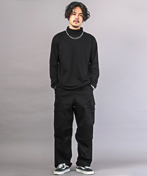 LUXSTYLE(ラグスタイル)の「ネックレス付きタートルネックロンT(Tシャツ/カットソー・メンズ・ブラック/ベージュ/ホワイト・L/M)」の6枚目の写真