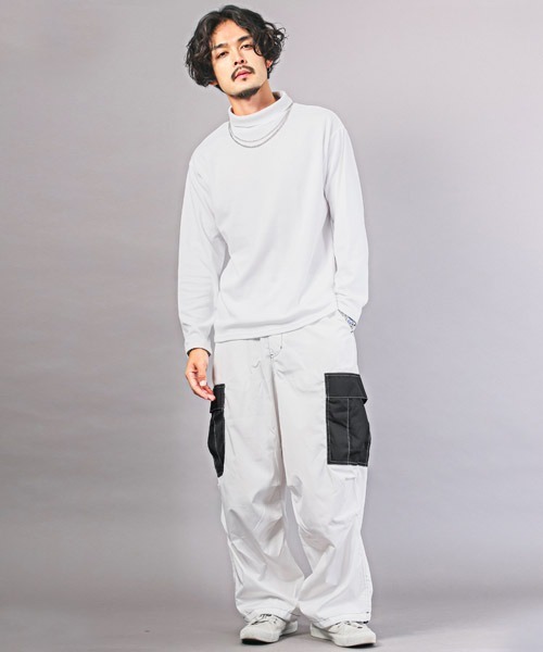 LUXSTYLE(ラグスタイル)の「ネックレス付きタートルネックロンT(Tシャツ/カットソー・メンズ・ブラック/ベージュ/ホワイト・L/M)」の7枚目の写真