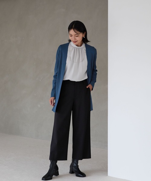 A/C DESIGN BY ALPHA CUBIC（エーシーデザインバイアルファキュービック）の「ロールネックブラウス（シャツ/ブラウス・レディース・オフホワイト/ブラック/ライトグレー・13号/9号/11号）」の11枚目の写真