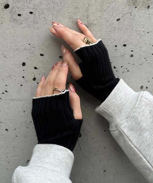 DISCOAT（ディスコート）の「【WEB限定】配色アームウォーマー（アーム