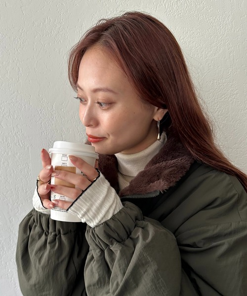 DISCOAT（ディスコート）の「【WEB限定】配色アームウォーマー（アームカバー・レディース・ブラック/グレー/アイボリー/モカ/ブルー/ライトベージュ・FREE）」の7枚目の写真