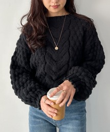 ぽこぽこ編みケーブルボリュームニット