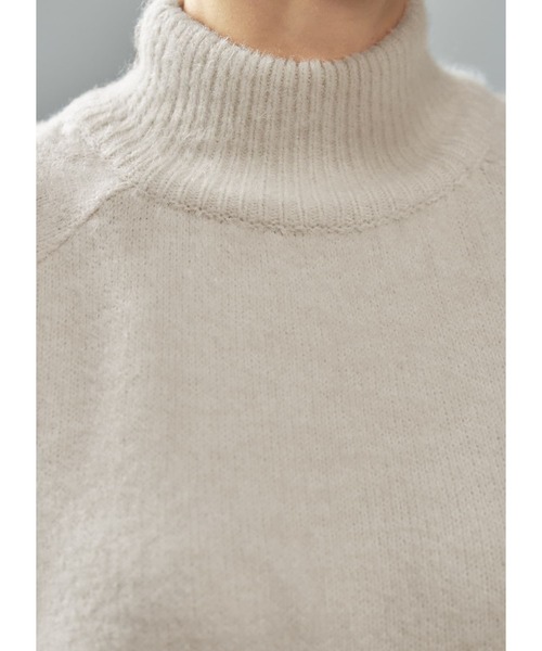 STYLE DELI（スタイルデリ）の「ヤク風タートルネックニットワンピース（ワンピース・レディース・ブラック/ホワイト系その他/ライトグレー・01/02）」の9枚目の写真