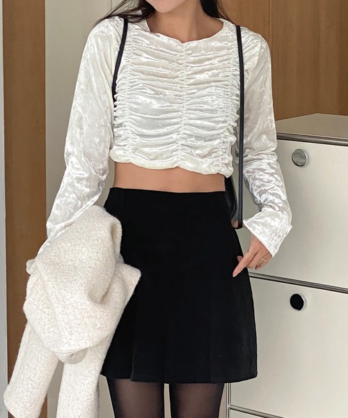 by muni:r(バイ ムニール)の「ベルベットシャーリングロングTシャツ(Tシャツ/カットソー・レディース・ブラック/グレー/クリーム・FREE)」の8枚目の写真
