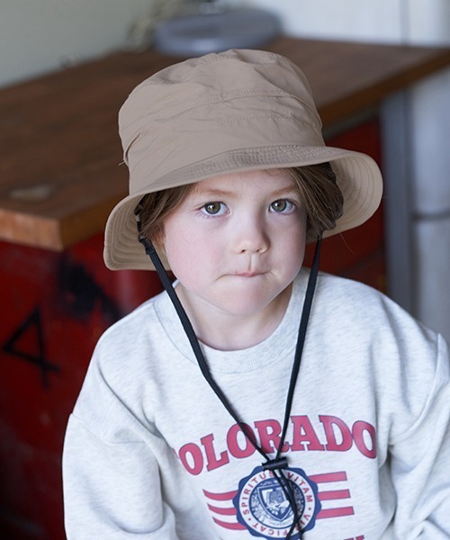 b・ROOM（ビールーム）の「【撥水加工】小さく収納できるハット（ハット・キッズ・ピンク/ターコイズブルー/グリーン/ラベンダー/プラム/チャコール/ライム/キャメル/ベージュ/ライトブルー・54cm/52cm）」の2枚目の写真