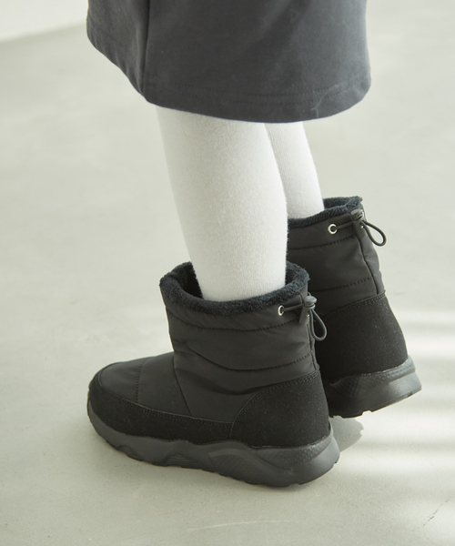 ROPE' PICNIC（ロペピクニック）の「【KIDS】撥水加工キルティングブーツ（ブーツ・キッズ・ブラック/ベージュ・20/19/18/21）」の4枚目の写真