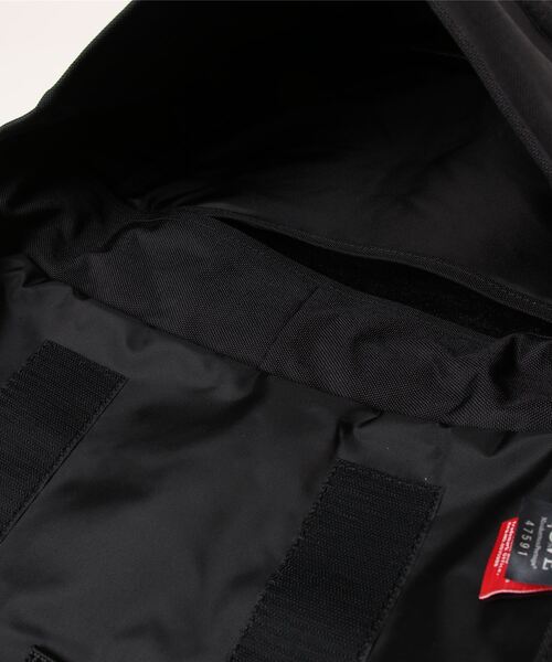 Manhattan Portage(マンハッタンポーテージ)の「Washington SQ Backpack 2 w/ BE@RBRICK 2023(バックパック/リュック・メンズ・ブラック・MEDIUM)」の20枚目の写真