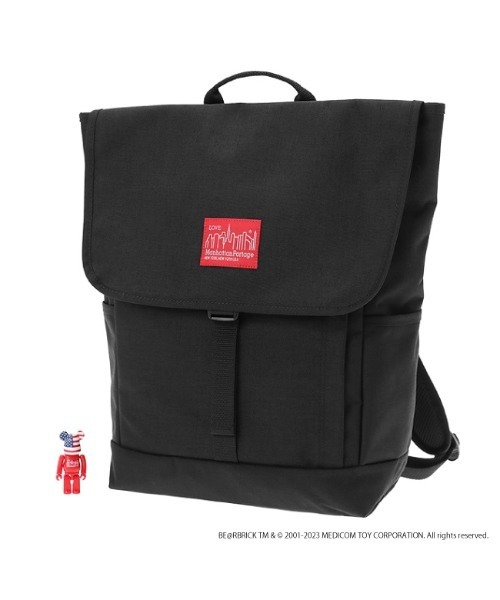Manhattan Portage(マンハッタンポーテージ)の「Washington SQ Backpack 2 w/ BE@RBRICK 2023(バックパック/リュック・メンズ・ブラック・MEDIUM)」の1枚目の写真