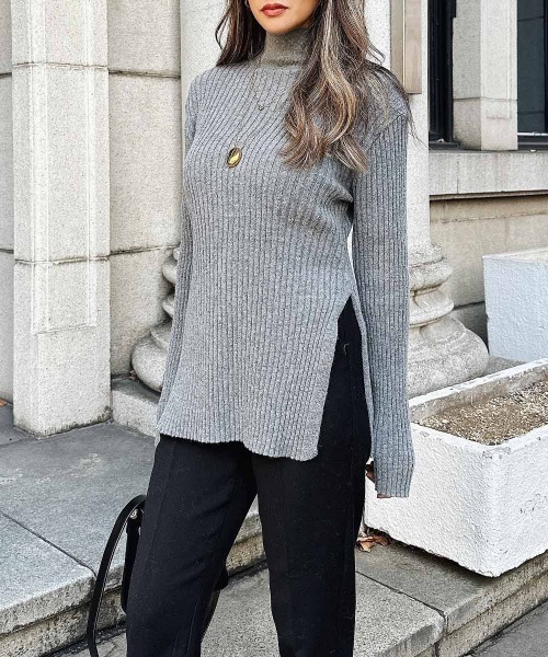 esutoreja(エストレジャ)の「ハイネックリブニット(ニット/セーター・レディース・ブルー/グレー/アイボリー/ブラック・FREE)」の4枚目の写真