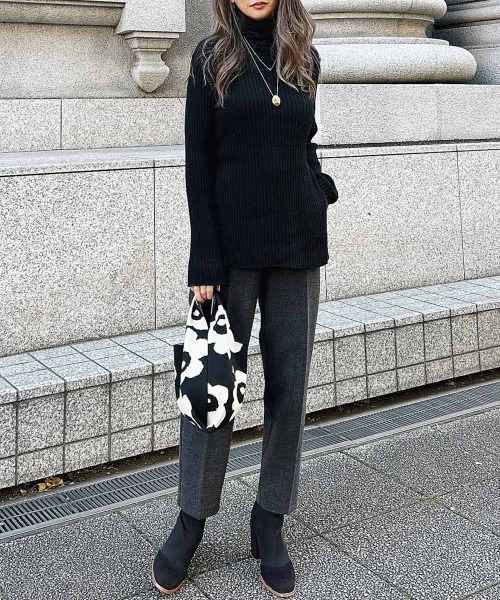 esutoreja(エストレジャ)の「ハイネックリブニット(ニット/セーター・レディース・ブルー/グレー/アイボリー/ブラック・FREE)」の6枚目の写真