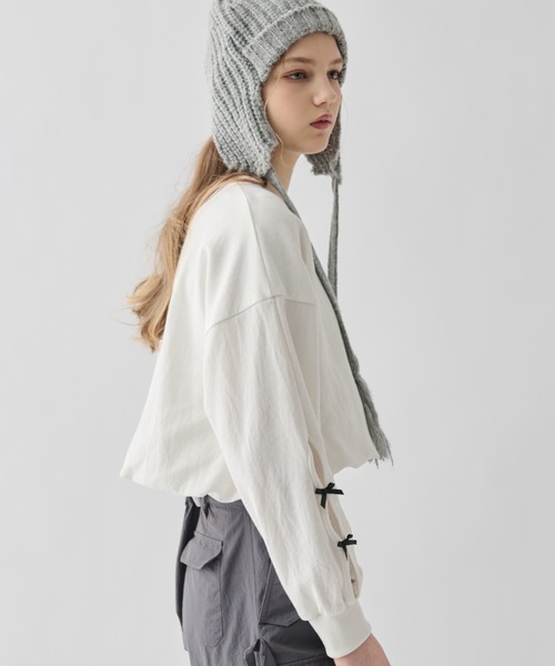 idem(イデム)の「ribbon slit balloon tops/リボン付バルーントップス(Tシャツ/カットソー・レディース・オフホワイト/チャコールグレー・FREE)」の6枚目の写真