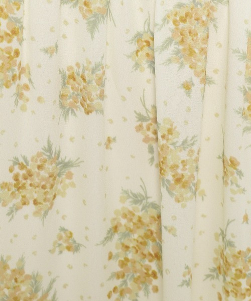 mysty woman(ミスティウーマン)の「ミモザ柄スカート 104212(スカート・レディース・ブラック/イエロー/ブルー・FREE)」の6枚目の写真