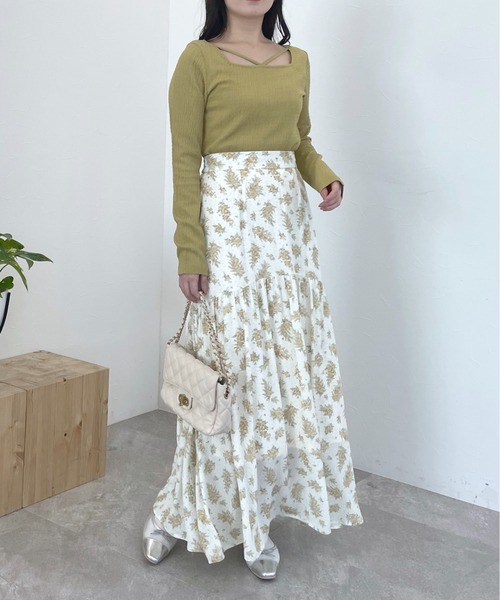 mysty woman(ミスティウーマン)の「ミモザ柄スカート 104212(スカート・レディース・ブラック/イエロー/ブルー・FREE)」の18枚目の写真