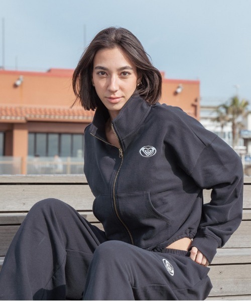 ROXY（ロキシー）の「PLANET RING ZIP/ロキシーショートレングスワンポイントブランドロゴスタンドブルゾン（スウェット・レディース・ホワイト/ブラック/グレー/ミント・SMALL/MEDIUM/LARGE）」の3枚目の写真