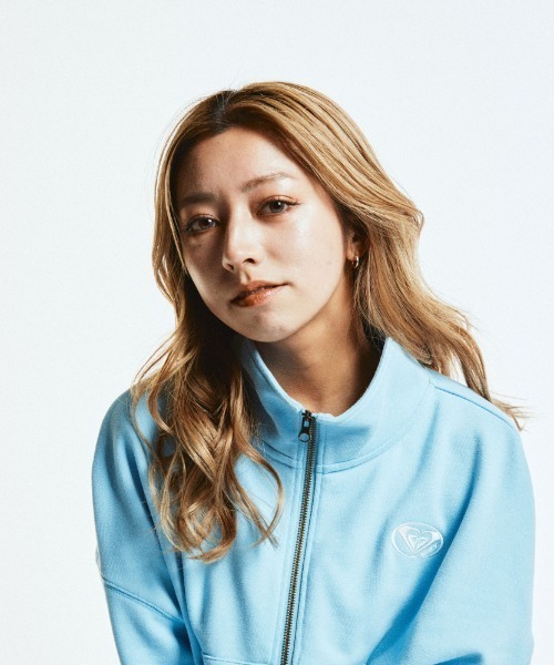 ROXY（ロキシー）の「PLANET RING ZIP/ロキシーショートレングスワンポイントブランドロゴスタンドブルゾン（スウェット・レディース・ホワイト/ブラック/グレー/ミント・SMALL/MEDIUM/LARGE）」の6枚目の写真