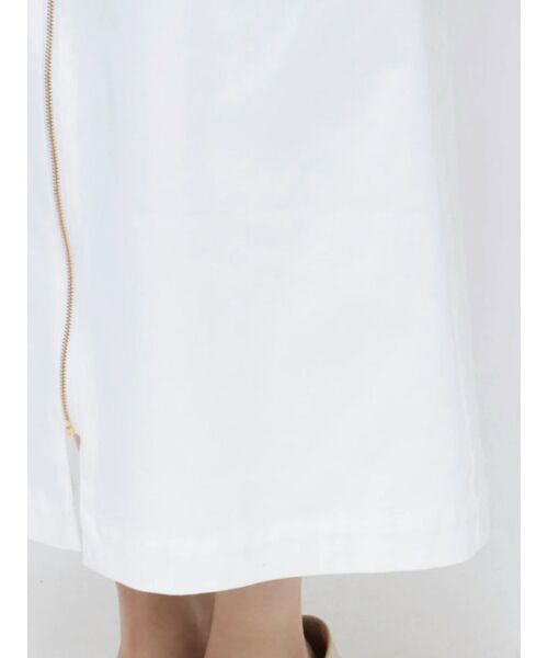 LAGUNAMOON（ラグナムーン）の「カーブラインフロントZIPジャンパースカート（ジャンパースカート・レディース・ホワイト/ブラック/レッド・SMALL/MEDIUM）」の11枚目の写真