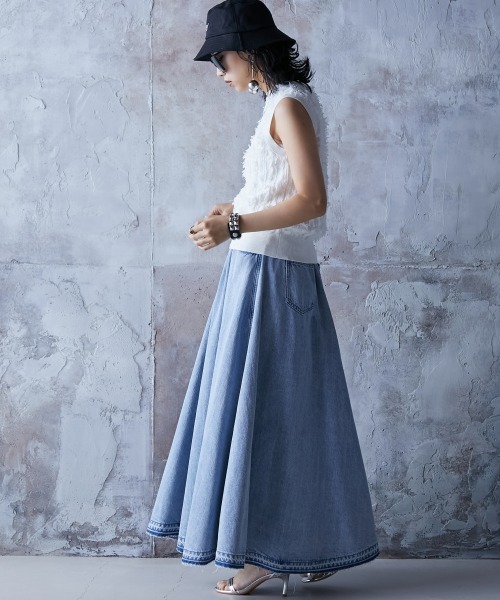 GEVS.（ジェイヴィス）の「＜大きいサイズ＞ 綿100％カットジャガードニットタンクトップ GEVS.（ニット/セーター・レディース・ブラック/オフホワイト・L/LL/3L/4L/5L）」の3枚目の写真