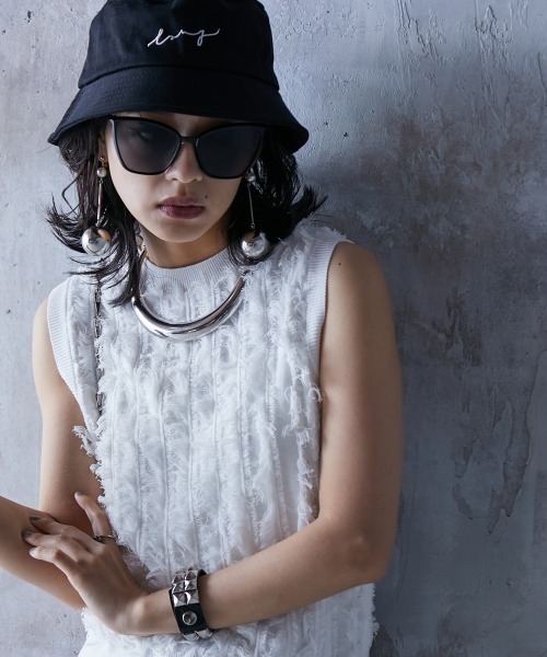 GEVS.（ジェイヴィス）の「＜大きいサイズ＞ 綿100％カットジャガードニットタンクトップ GEVS.（ニット/セーター・レディース・ブラック/オフホワイト・L/LL/3L/4L/5L）」の6枚目の写真