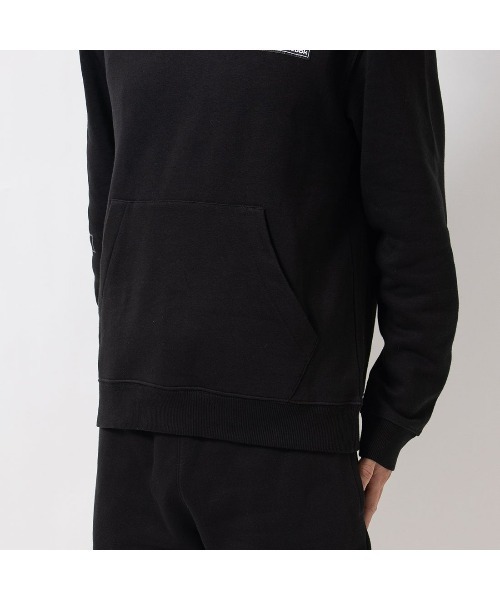 Reebok(リーボック)の「ロゴ マッシュアップ フーディー / RI LOGO MASH UP HOODIE(パーカー・メンズ・ブラック/ストーン・LARGE/MEDIUM/SMALL/XX-LARGE/X-LARGE)」の12枚目の写真
