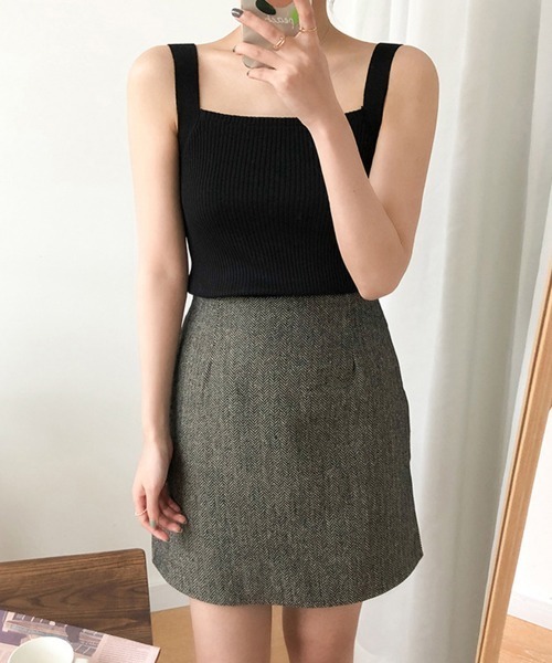 Miniministore(ミニミニストア)の「リブニット タンクトップ スクエアネック(タンクトップ・レディース・ピンク/ホワイト/ベージュ/イエロー/ミント/ブラック/ブルー/グレー・FREE)」の3枚目の写真