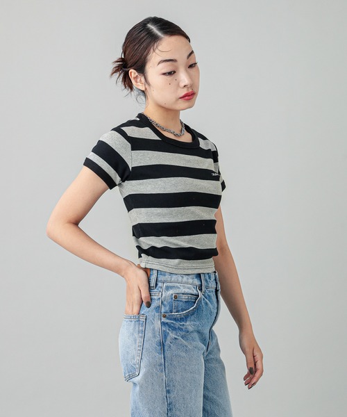 X-girl（エックスガール）の「STRIPED S/S TEE（Tシャツ/カットソー・レディース・ライトブルー/ブラック/イエロー・M/S）」の14枚目の写真