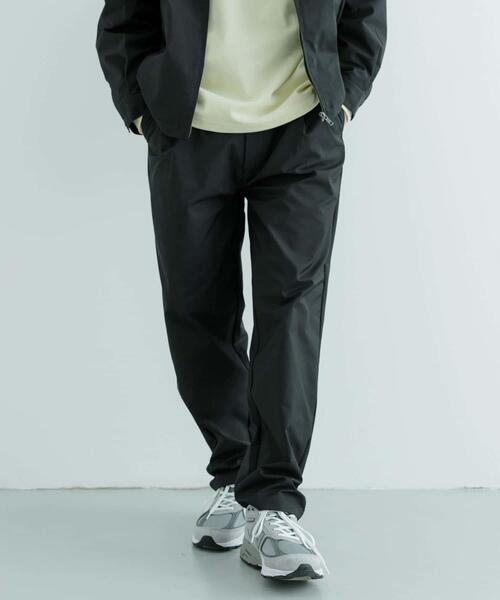 ITEMS URBANRESEARCH(アイテムズ アーバンリサーチ)の「PENNEYS FOX Youth 1-tuck パンツ(その他パンツ・メンズ・チャコールグレー/ベージュ/ブラック・LARGE/MEDIUM)」の2枚目の写真