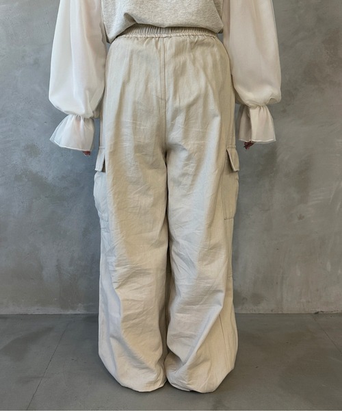 kutir(クティール)の「【M,L2サイズ展開】ワイドカーゴパンツ(カーゴパンツ・レディース・ブラック/グレイッシュベージュ/チャコールグレー・MEDIUM/LARGE)」の19枚目の写真