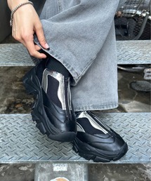 ファスナーデザインスニーカー