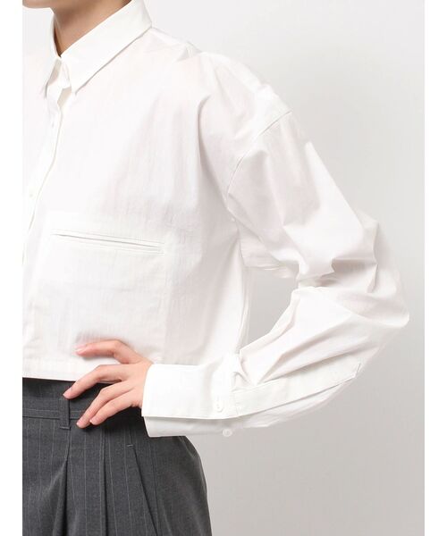 ELENDEEK（エレンディーク）の「クロップドシャツブラウス（シャツ/ブラウス・レディース・オフホワイト/インディゴブルー・FREE）」の5枚目の写真