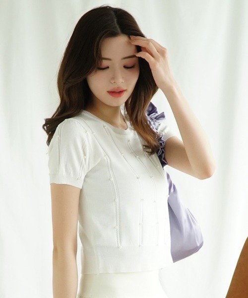 Jasmine Grandiflorum(ジャスミングランディフローラム)の「【Jasmine】パワショルパールニット半袖トップス (SS)(Tシャツ/カットソー・レディース・ブルー/ブラック/イエロー/ホワイト/ピンク・FREE)」の2枚目の写真